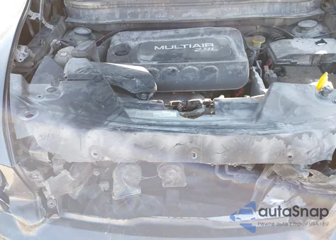 2016 Jeep Cherokee Latitude z USA, uszkodzony, nr VIN 1C4PJMCB1GW198286